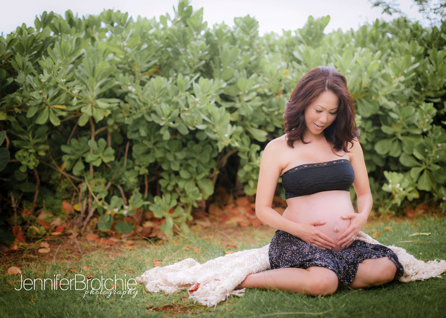 professional pictures at aulani maternity belly family wedding oahu beach