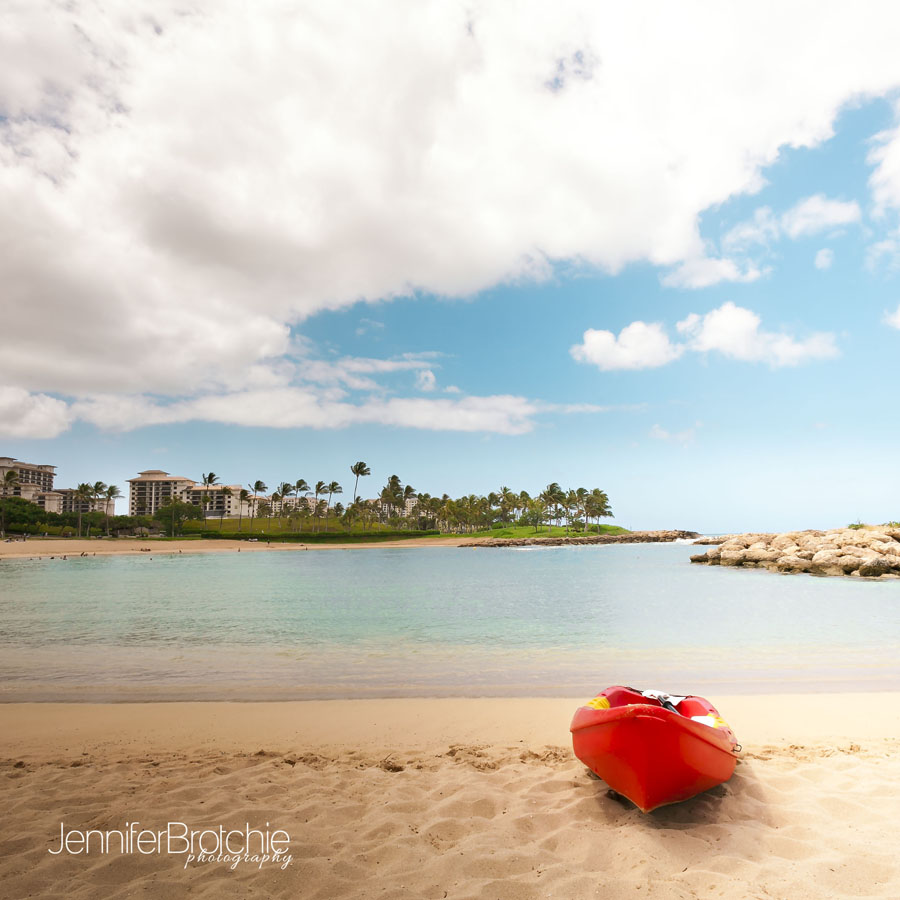 canoe at koolina near disney aulani and marriott beach villas, children photography, family photos
