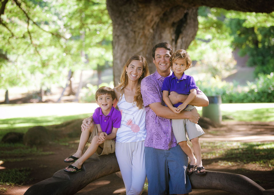 oahu family photographer hawaii moanualua gardens disney aulani best children waikiki honolulu professional