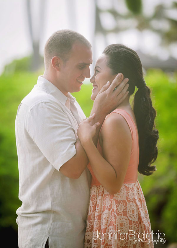 oahu wedding engagement photographer candid