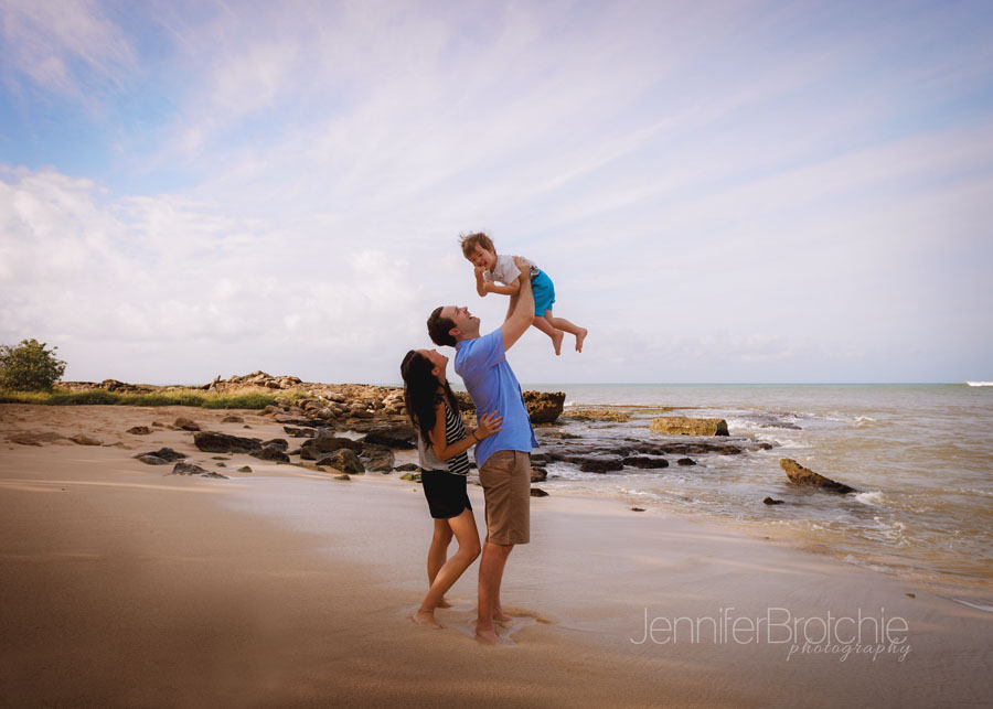 what to wear for a family photo shoot. Oahu professional photographer