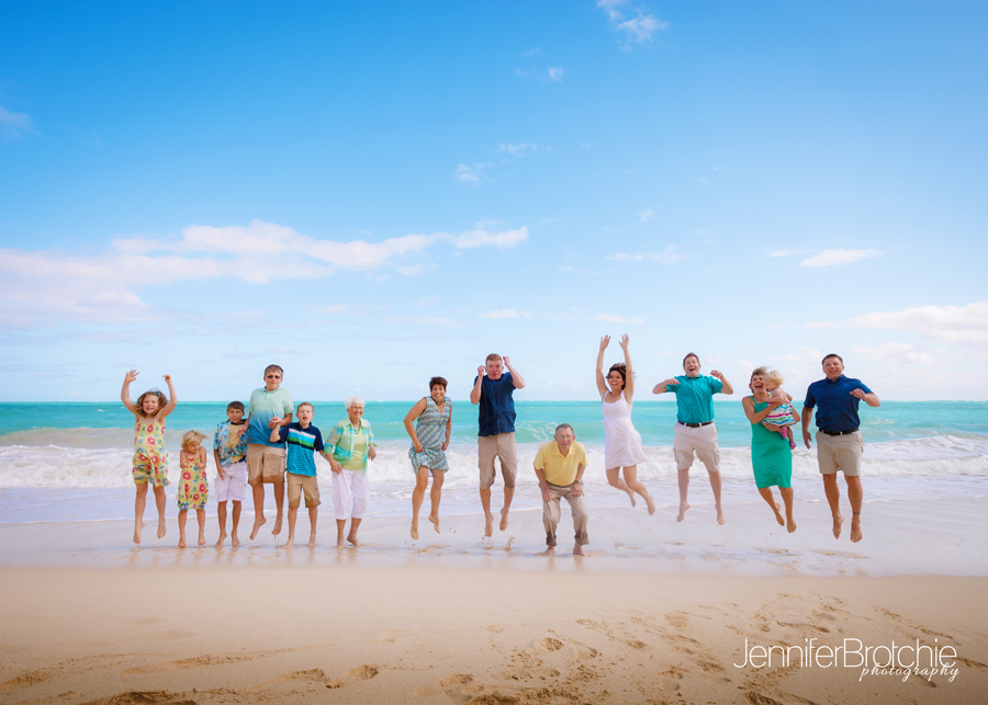 oahu family beach picture large reunion anniversary group