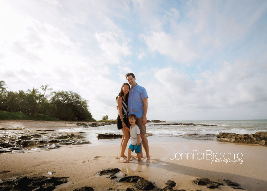 the best family photography on the beach near disney aulani resort in oahu hawaii