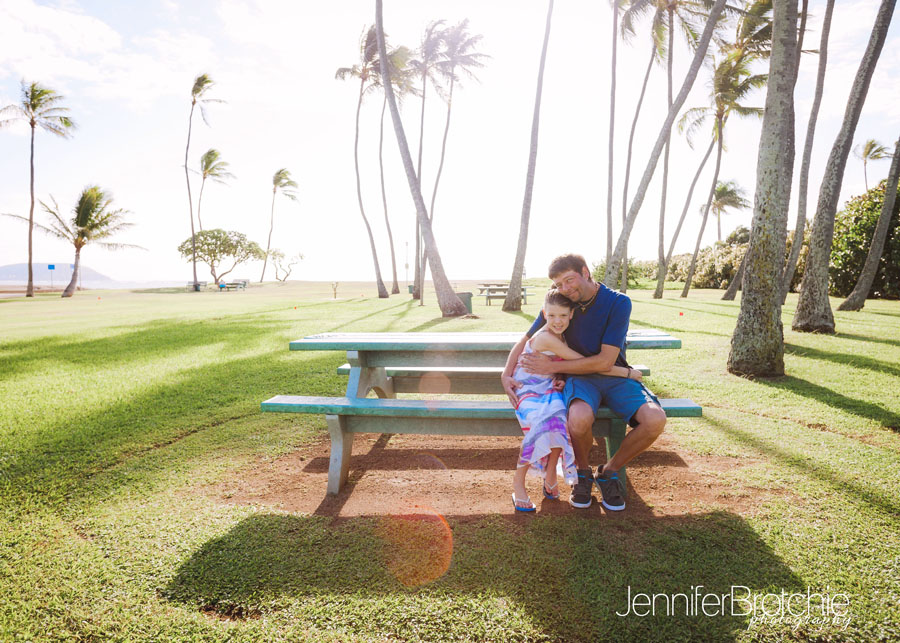 oahu family photographer waikiki honolulu pictures at the beach in hawaii, fun best and affordable for large groups and bachelorette party's