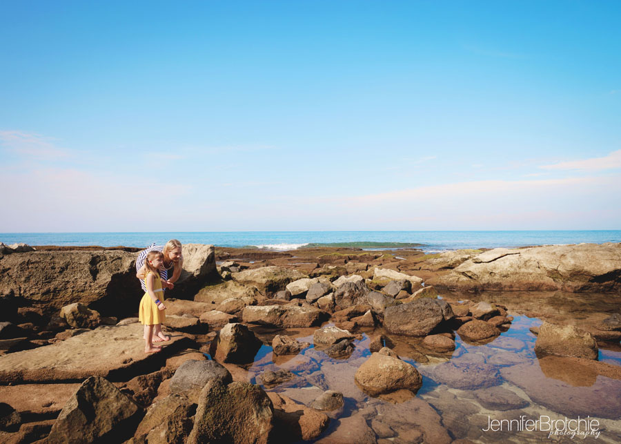 hawaii oahu family pictures at the beach for turtle bay resort, waikiki, disney aulani