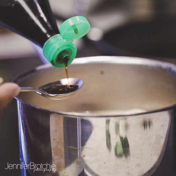 thai coconut lemongrass soup, thai food recipes, food photography, oahu professional photo