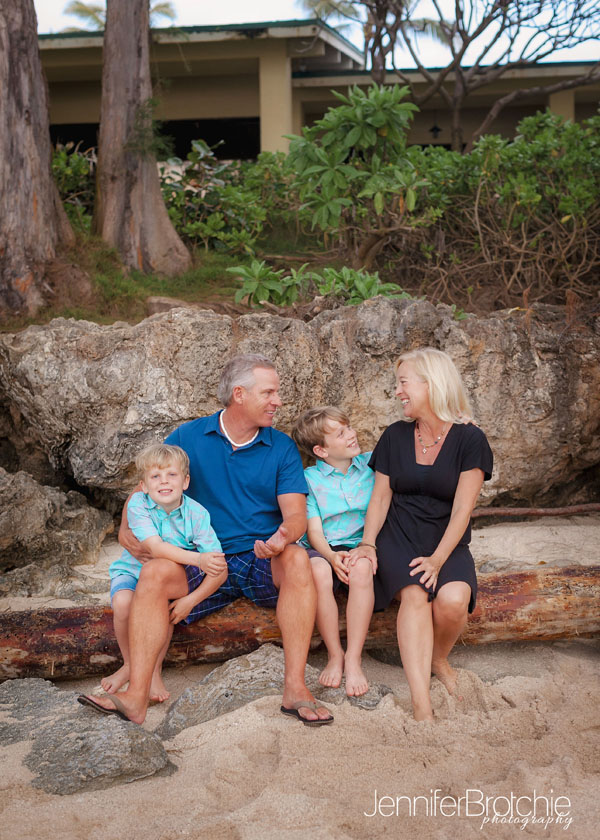family photography on oahu, beach photos