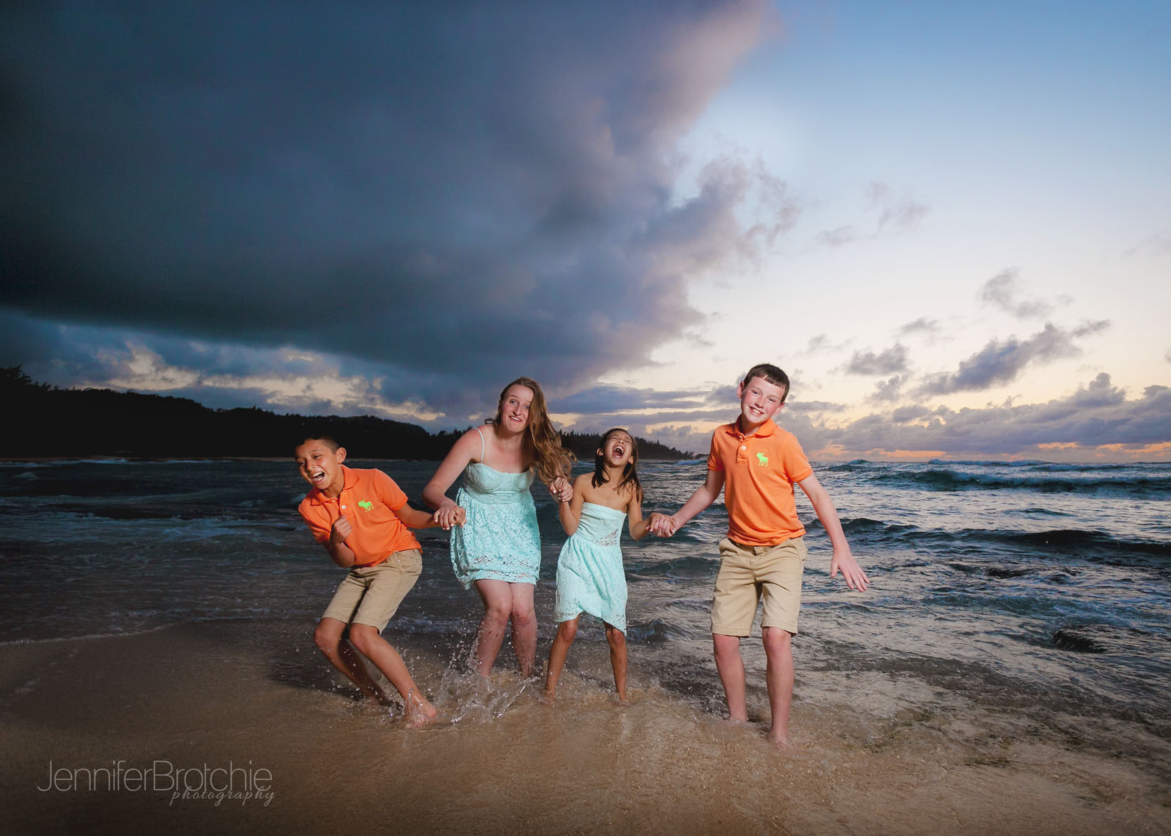 turtle bay resort family photography at the beach