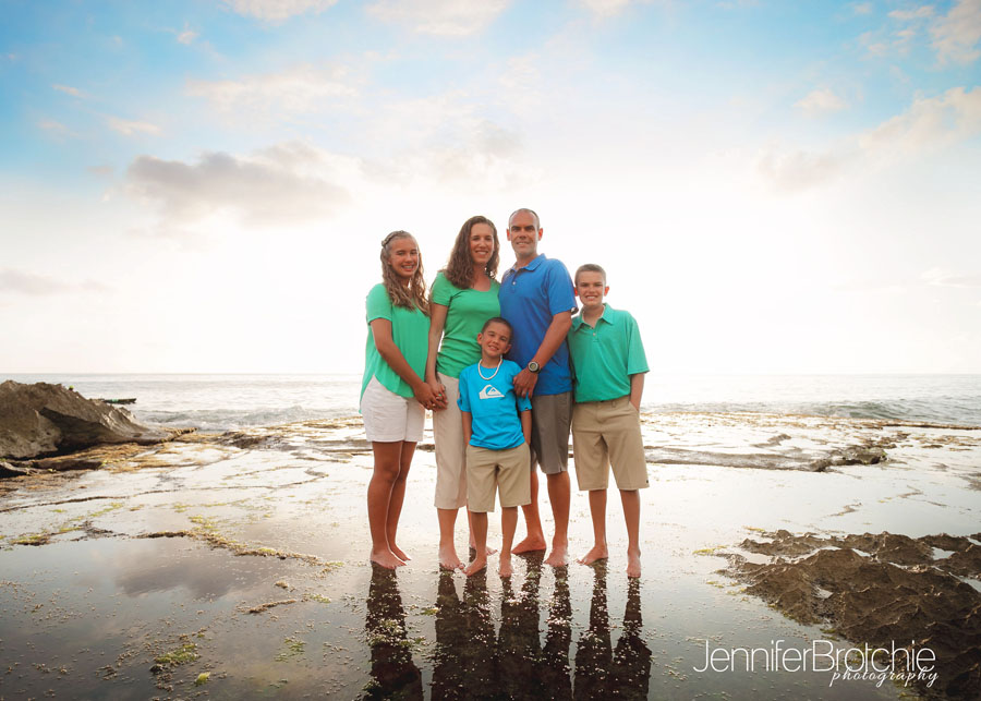 oahu family photos at the beach, disney aulani resort, professional