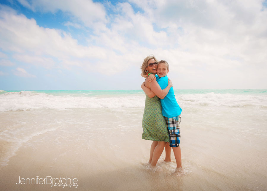 turtle bay resort, oahu beach family picture sessions
