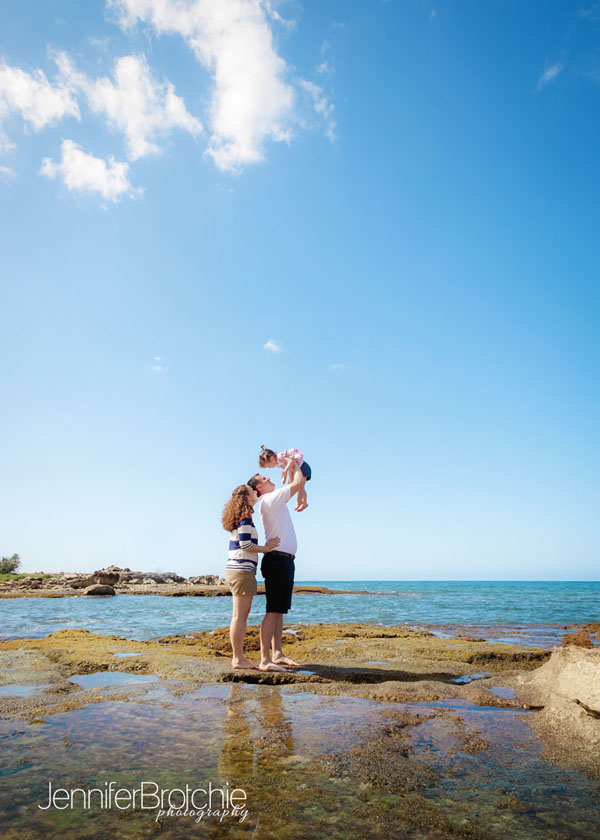 family photographer in oahu, hawaii, disney aulani vacation resorts
