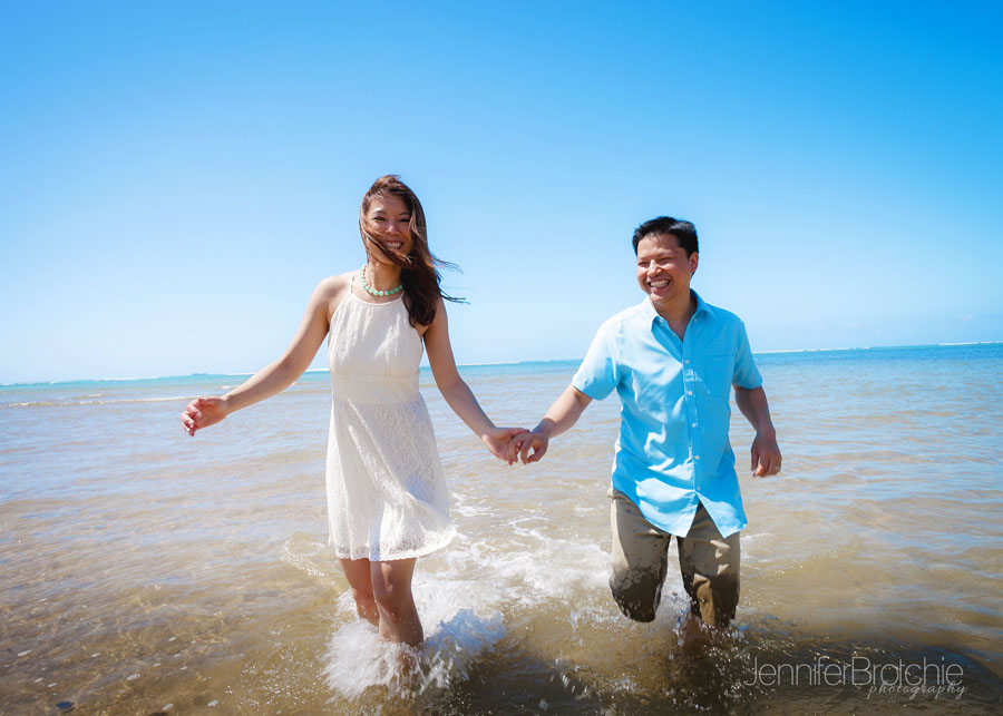 Oahu family professional photo shoots at the beach.  Vacation, Oahu