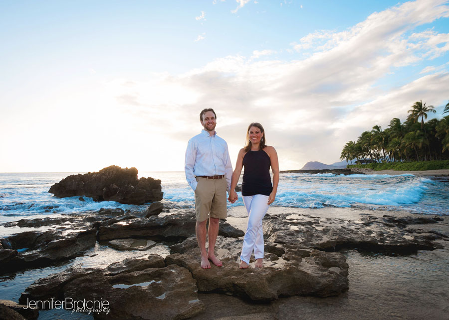 oahu-engagement-photographer-family-professional-disney-aulani-beach-north-shore-waikiki-honolulu-couples-weddings-turtle-bay-resort-portraits