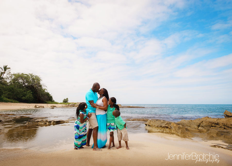 Oahu Professional family photographer, beach photo sessions, Disney Aulani, Vacation