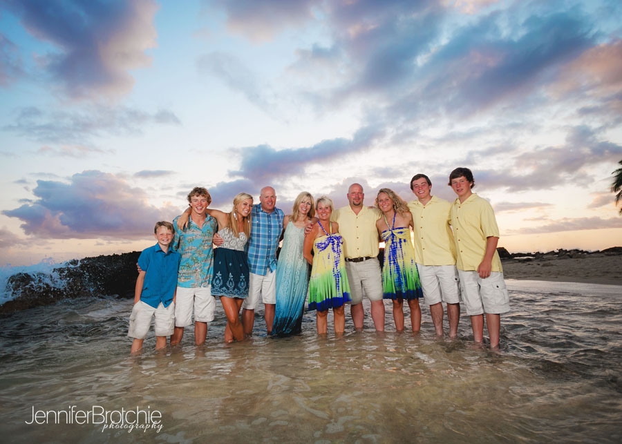 Oahu Professional family photography on the beach, disney aulani, jw marriott, hawaii, large groups