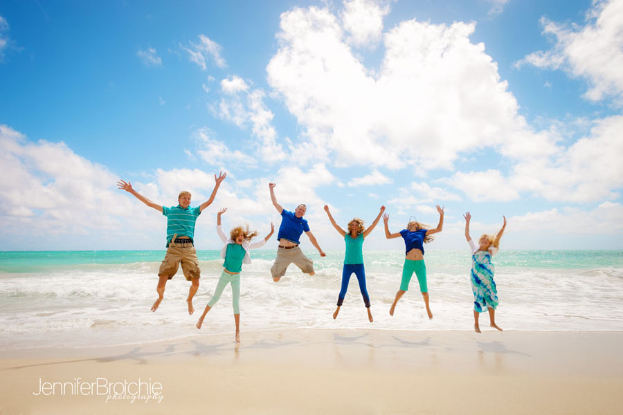 Professional Family Photography on Oahu, Beach photo session on Oahu, Hawaii photographer, Disney Aulani, Waikiki, Turtle Bay Resort
