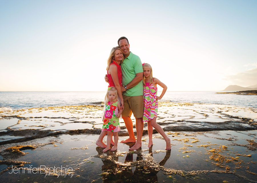 Oahu family photographer, Beach Photography, children, family, large groups, Disney Aulani Resort