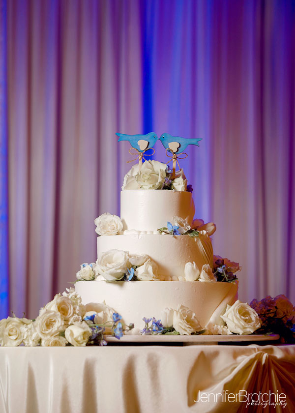 Oahu Wedding and Family Photographer, Waikiki, Hawaii, Hyatt Regency, Hotel Venues, Bridals, Groom, Flowers, Reception Sites, Ceremony Site, Near the Beach