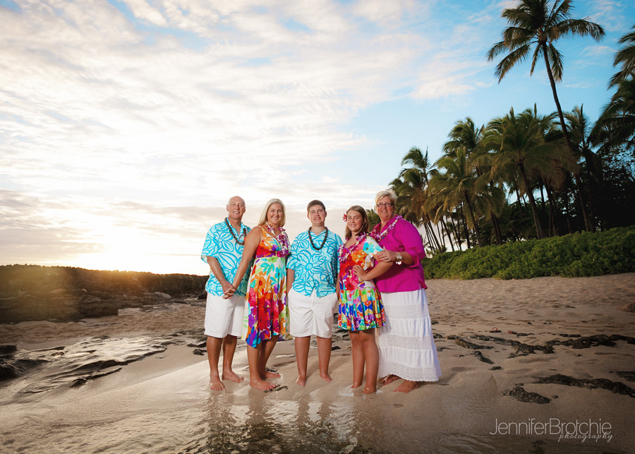 Disney Aulani Beach Photographer, Oahu Family Photographer, Pictures on the Beach, Professional Vacation Photos, Sunset Oahu Photoshoot