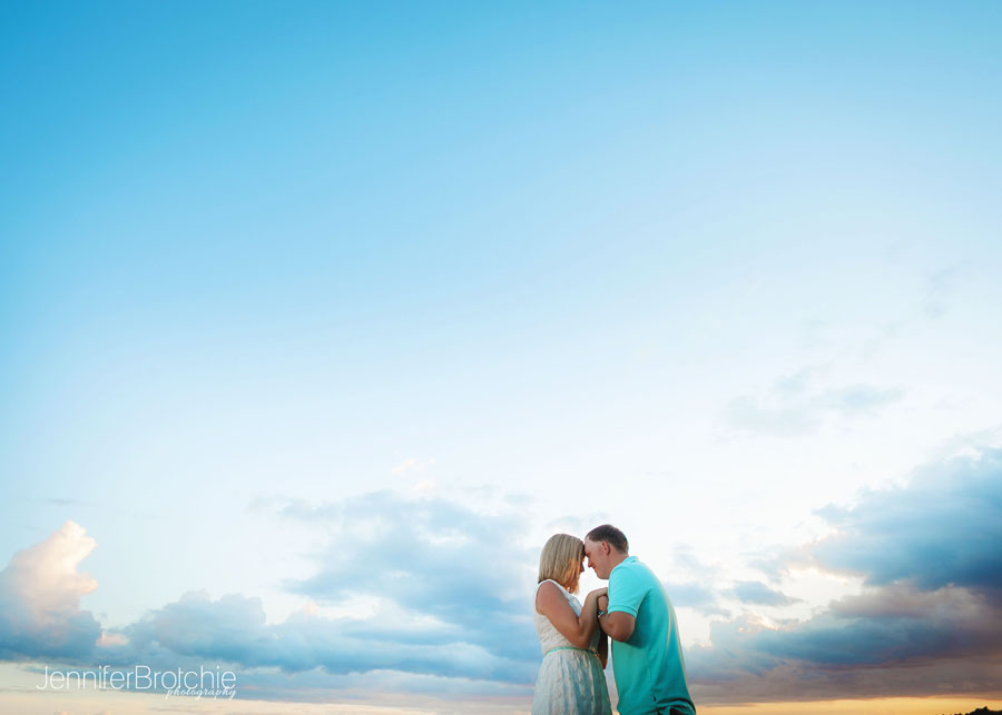 Photographer in Oahu, Hawaii, Family Photos at the Beach, Disney Aulani Resort, Turtle Bay Resort, Waikiki, Sunset Beach Portraits, Engagements