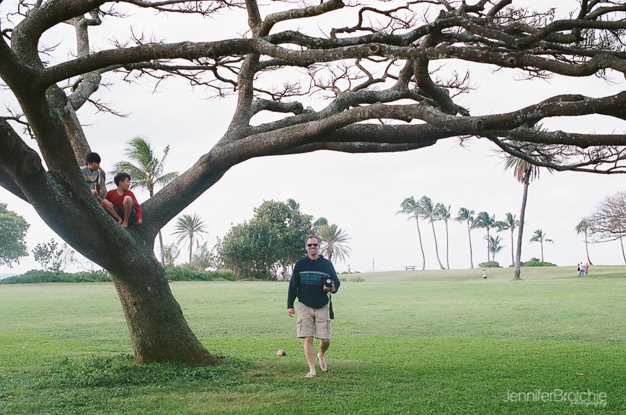 Oahu family photographer, film photographer, Photographer in Hawaii, Beach Vacation Photos, North Shore