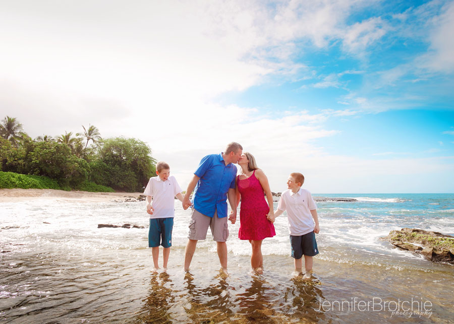 Oahu Family Photographer, Disney Aulani Resort Photo Shoots, Beach Vacation Pictures on Oahu, Turtle Bay Resort Photo Sessions,