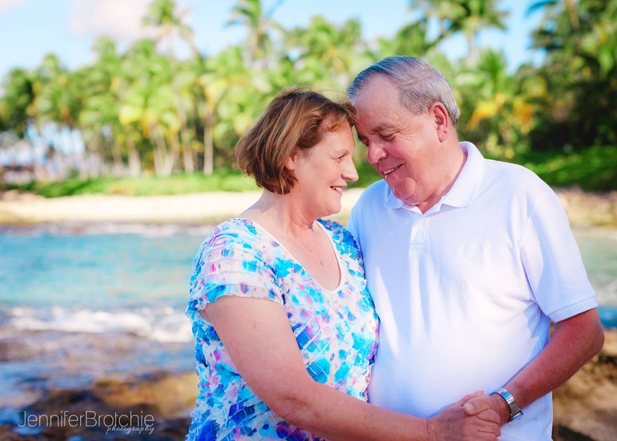 Family Portraits in Honolulu, Oahu,  Professional Beach Vacation Photos, Affordable Family Photography in Oahu, Disney Aulani Photographer, Ko'Olina Photography