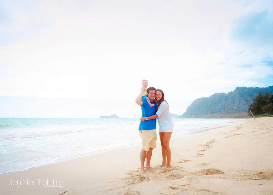 Photographer in Oahu, Vacation Beach Portraits, Kailua Family Photographer, Waikiki Professional Pictures, Affordable Photography in Oahu, Professional Photos in Disney Aulani Koolina