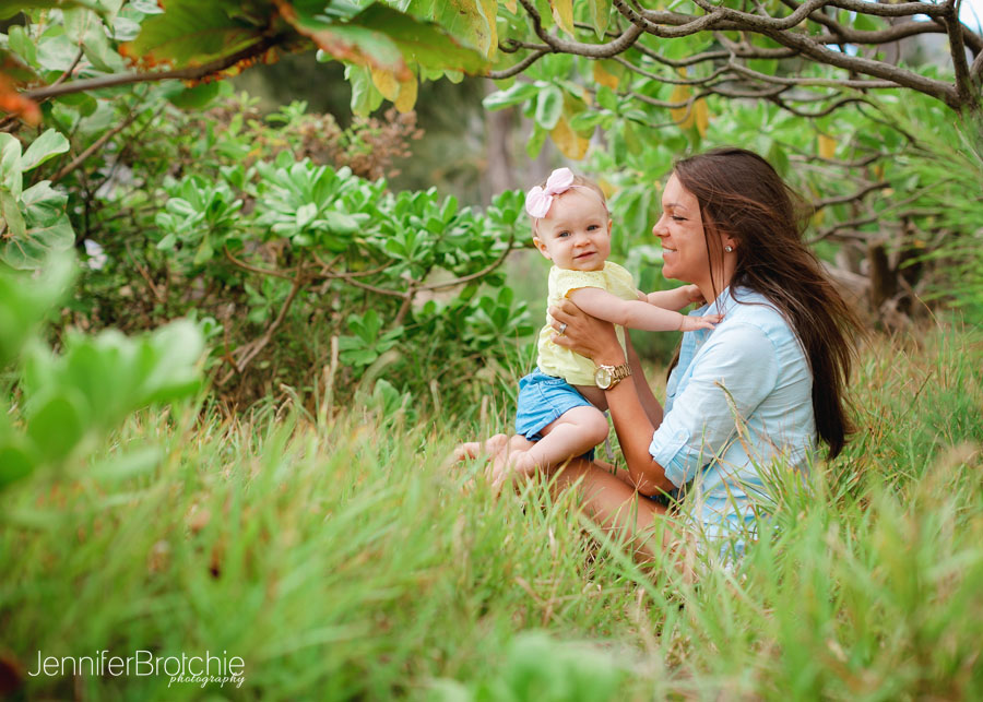 Photographer in Oahu, Vacation Beach Portraits, Kailua Family Photographer, Waikiki Professional Pictures, Affordable Photography in Oahu, Professional Photos in Disney Aulani Koolina