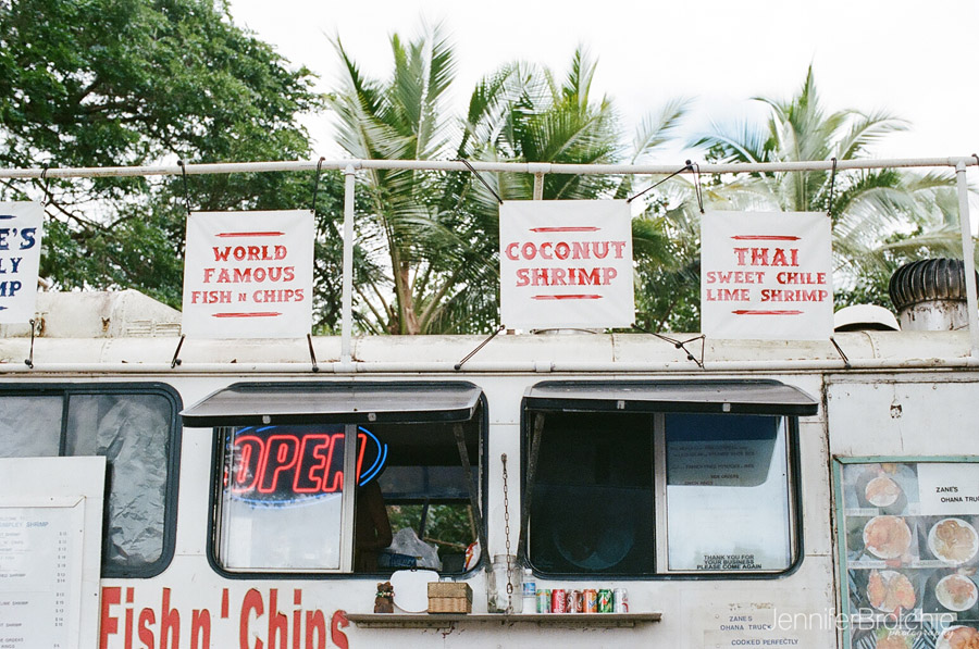 Oahu, Places To Eat, Things To Do on Oahu, Places to Visit in Haleiwa, Hawaii, Oahu Photographer, Family Beach Photos, Film Photography, Food Trucks in North Shore