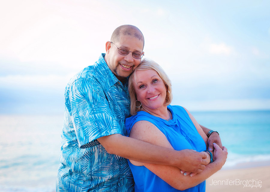 Oahu Family Photography, Waikiki Vacation Beach Portraits, Couples PHotography in Hawaii, Sunset Photo Shoot, North Shore Professional Photographer, Best Affordable Family Photographer in Oahu