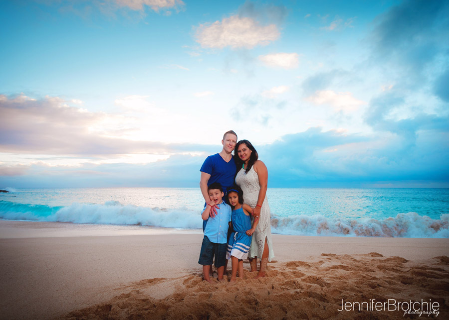 Oahu Family Photography, Waikiki Vacation Beach Portraits, Couples PHotography in Hawaii, Sunset Photo Shoot, North Shore Professional Photographer, Best Affordable Family Photographer in Oahu