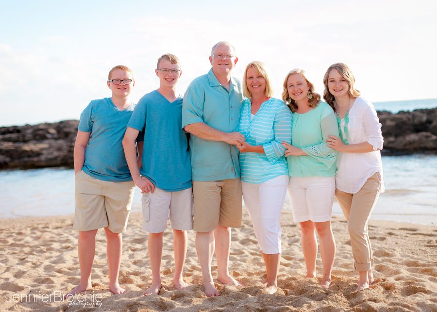 Oahu Family Photographer, Large Family Reunion Photographer, Beach Portraits on Oahu, Disney Aulani, Koolina Photographer, Portrait photographer on Oahu