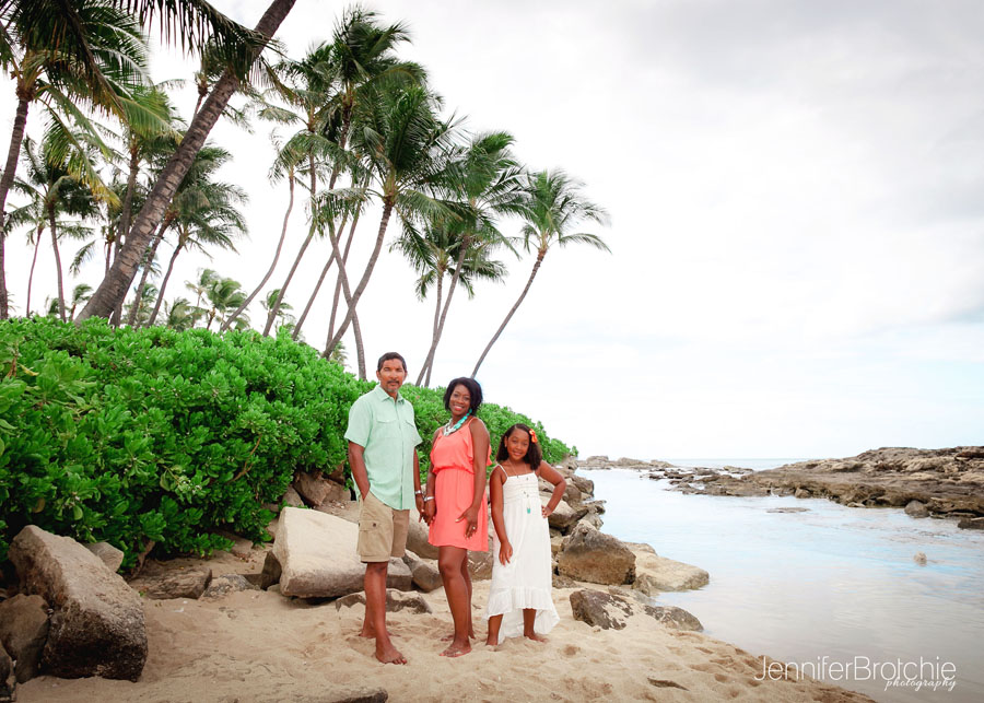 Oahu Family Photographer, Koolina Beach Photos, Waikiki Beach Pictures, Engagement photos on Oahu,  Vacation Family Pictures in Hawaii