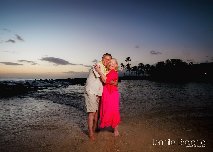 Oahu Family Photography, Waikiki Photographer, Photos at the Beach Hawaii, Large Family Group Beach Photos on Oahu,  KoOlina Photographer, Best, Affordable