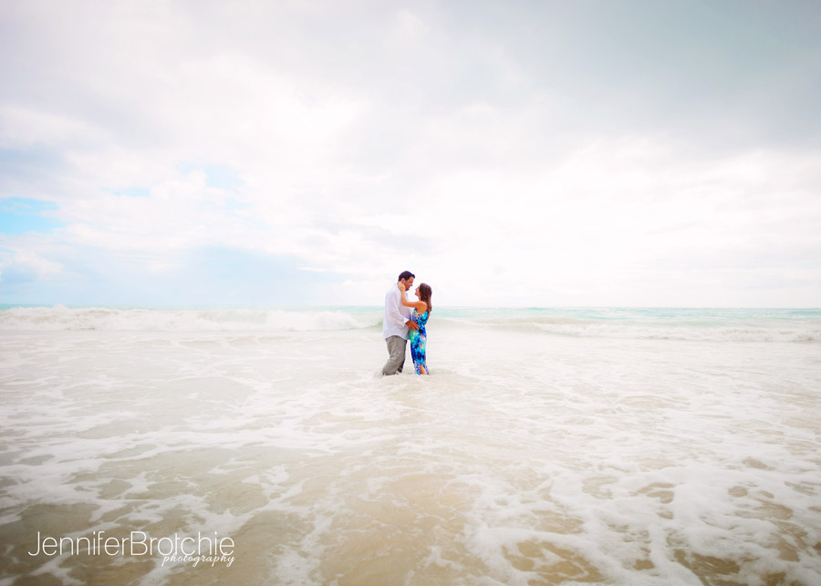 Oahu Photographer, Anniversary Photo Shoot on Oahu, Beach Vacation Pictures on Oahu, Disney Aulani Photographer, Photos in Hawaii, Professional Photographer in KoOlina