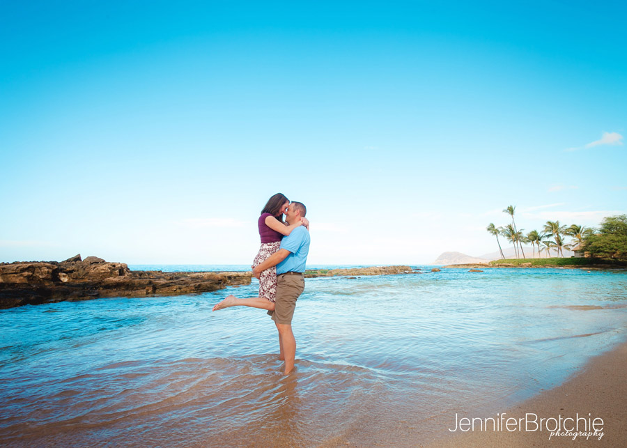 Photographers in Oahu, Disney Aulani Beach Photographer, Portraits on Oahu, Photography in Waikiki, Beach Vacation Photoshoot in Oahu
