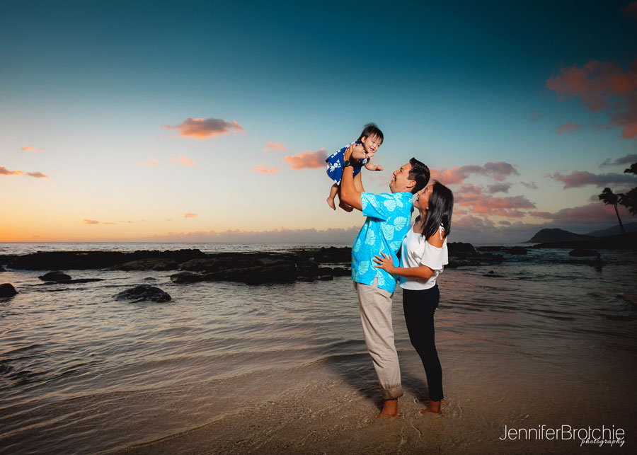Oahu Photographer, Family Portraits on the Beach, Photographer in Waikiki, Four Seasons Best Photographer, Turtle Bay Photo Shoots, Disney Aulani Affordable Photographer