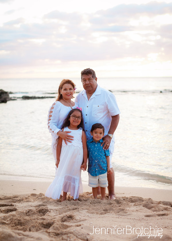 Oahu Photographer, Beach Photos in Waikiki, Disney Aulani Resort Photographer, Turtle Bay Portraits at the Beach, Family Pictures at the Beach, Best Affordable Oahu Photos