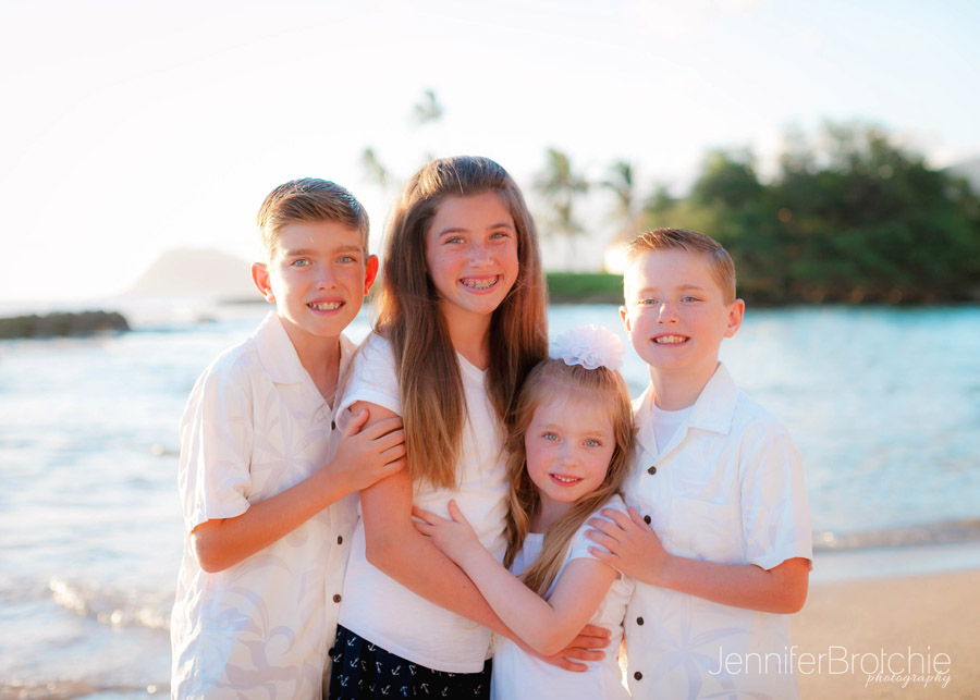 Oahu Family Photographer, Best Photographer on Oahu, Beach Photos in Waikiki, Sunset Pictures at Turtle Bay Resort, Large Group Portraits on Oahu, Disney Aulani Photographer in KoOlina
