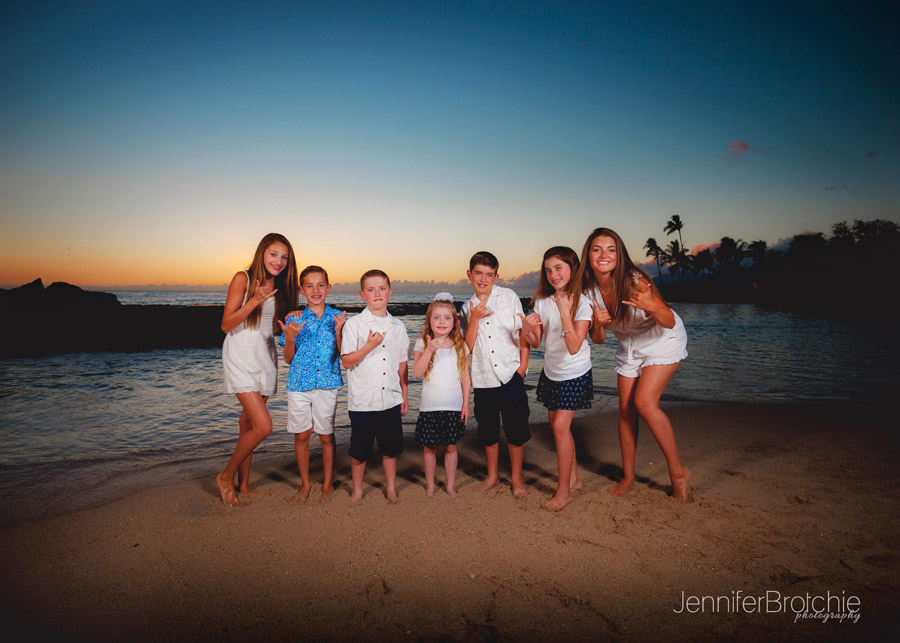 Oahu Family Photographer, Best Photographer on Oahu, Beach Photos in Waikiki, Sunset Pictures at Turtle Bay Resort, Large Group Portraits on Oahu, Disney Aulani Photographer in KoOlina
