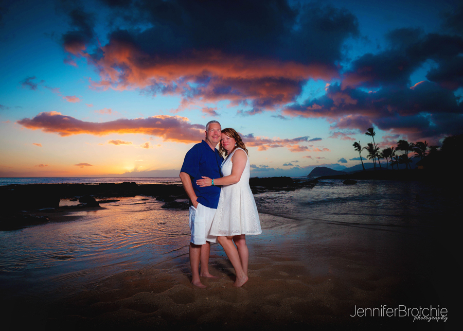Oahu Family Photographer, Disney Aulani PHotos at the Beach, Sunset Beach Portraits, PHotographer in Turtle Bay, Pictures in Waikiki, Best Affordable Photo Shoots