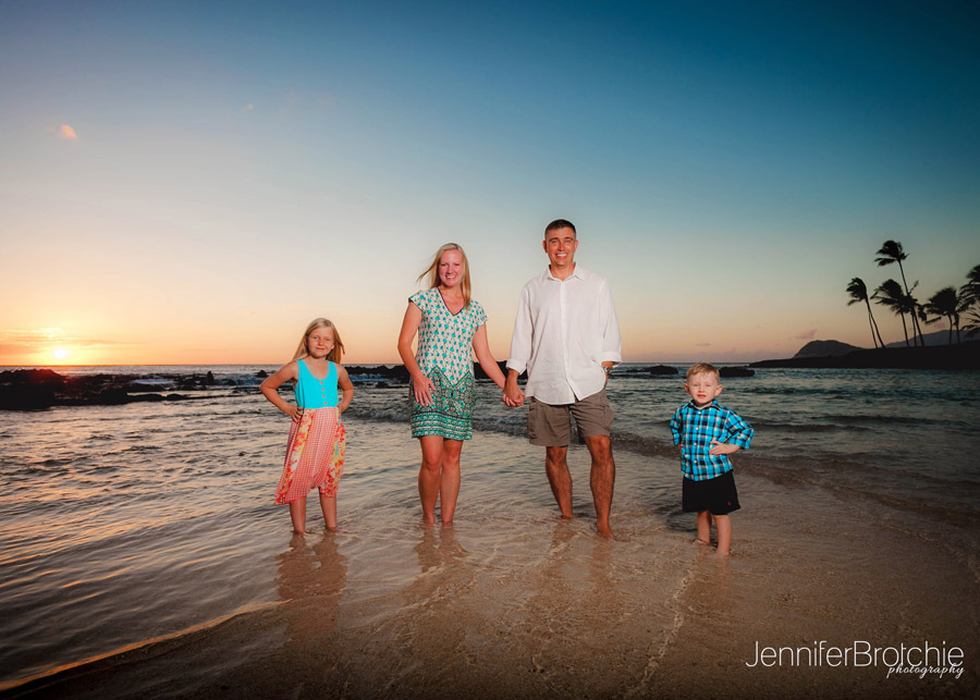 Oahu Family Photographer serving vacationing families lodging in KoOlina, Disney Aulani, Waikiki, and Turtle Bay Resort. Best Affordable Professional Oahu Photographer