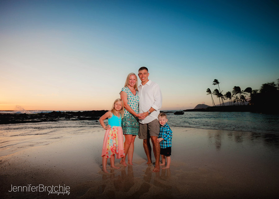 Oahu Family Photographer serving vacationing families lodging in KoOlina, Disney Aulani, Waikiki, and Turtle Bay Resort. Best Affordable Professional Oahu Photographer