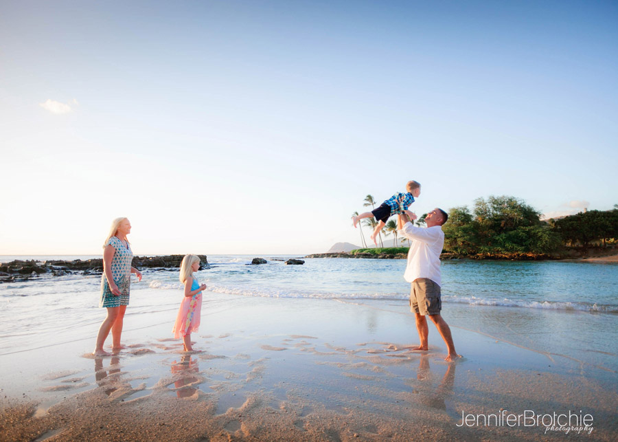 Oahu Family Photographer serving vacationing families lodging in KoOlina, Disney Aulani, Waikiki, and Turtle Bay Resort. Best Affordable Professional Oahu Photographer