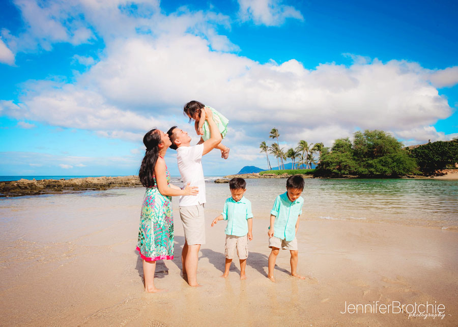 Oahu Family Photographer, Disney Aulani Beach Portraits, Turtle Bay Resort Photographer, Professional Photos in Waikiki, Best Affordable Family Photos on Oahu