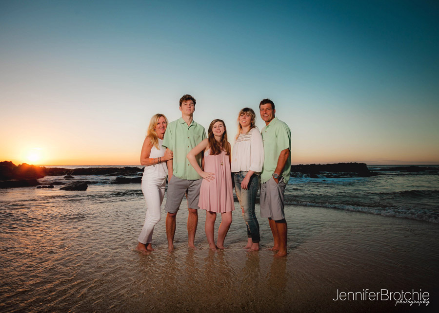 Oahu Photographer, Photographer in Waikiki, Family Photo Shoot in Koolina, Beach Photographer in Disney Aulani Resort, Turtle Bay Resort Photographer