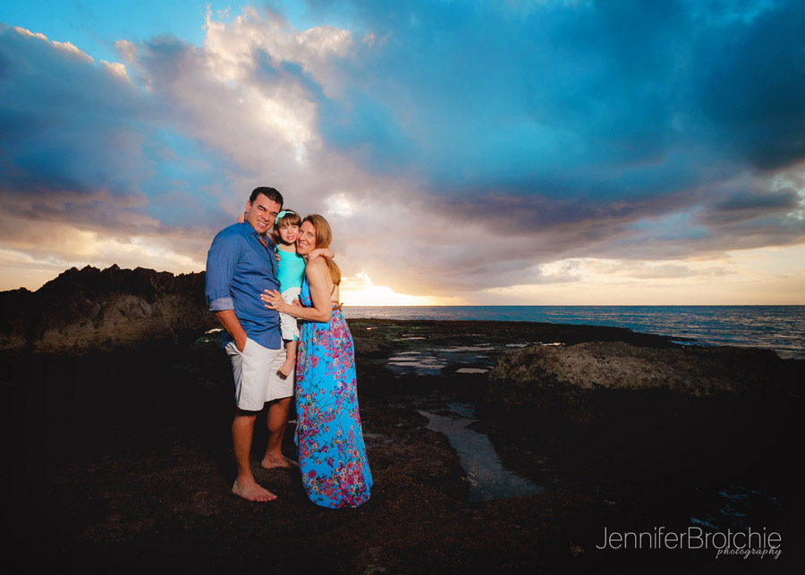 Oahu Family Photographer, Disney Aulani Resort Beach Photographer, Photographer in Waikiki, Best Affordable Oahu Family Photos, Pictures on the Beach