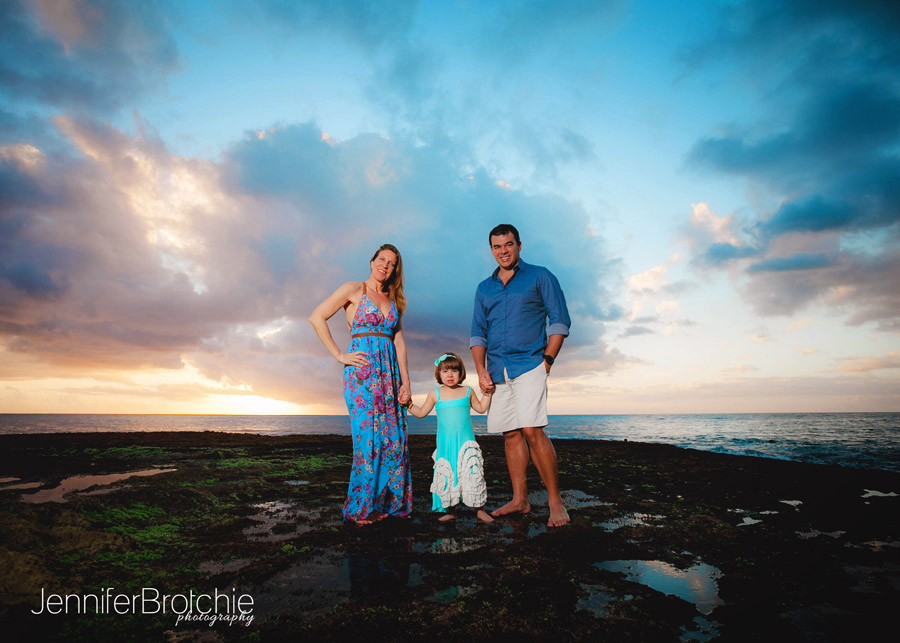Oahu Family Photographer, Disney Aulani Resort Beach Photographer, Photographer in Waikiki, Best Affordable Oahu Family Photos, Pictures on the Beach