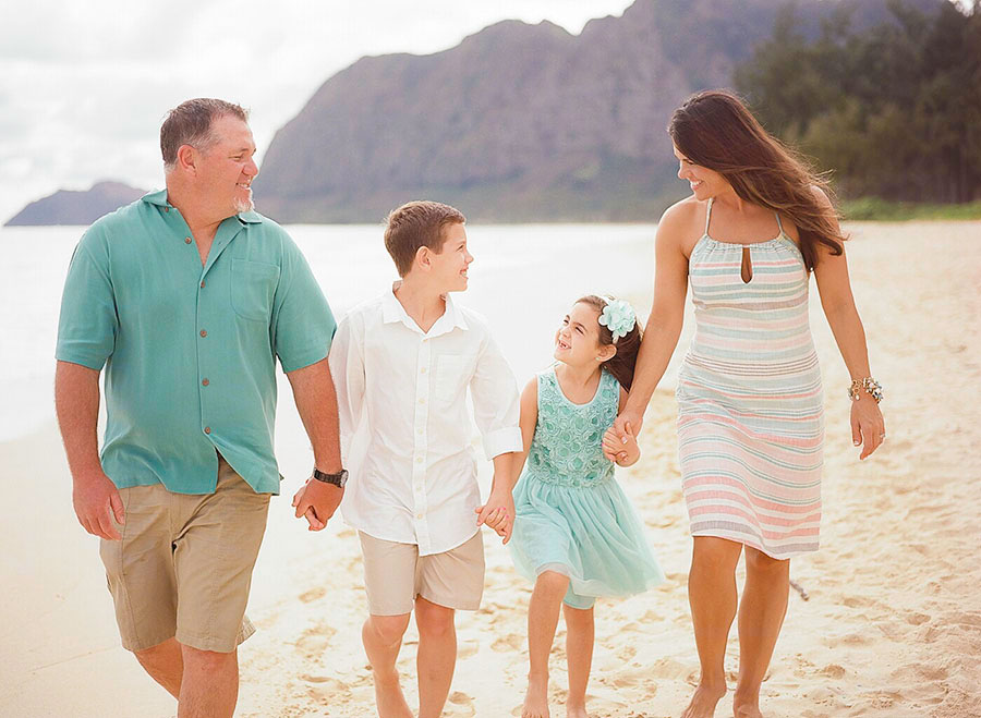 Oahu Photographer, Film Photographer on Oahu, Disney Aulani Resort Photographer, Photographer in KoOlina, Beach Photos in Waikiki, Turtle Bay Resort Beach Portraits, Engagement Photos on Oahu